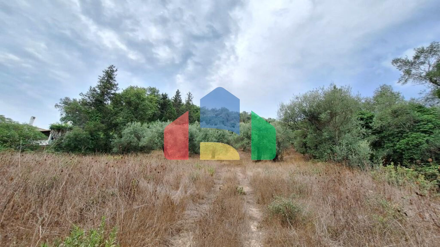 Продажа - Земельный участок 13000 m² на о. Корфу