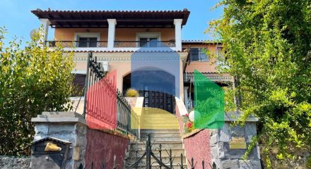 Продаж - Квартира 154 m² на о. Корфу