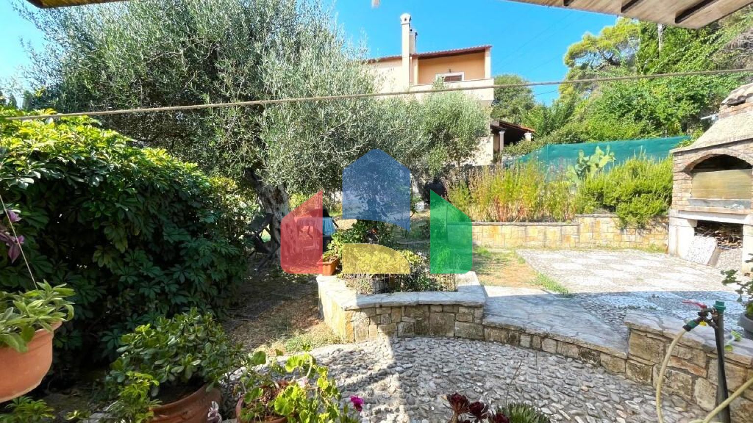 Продаж - Квартира 154 m² на о. Корфу