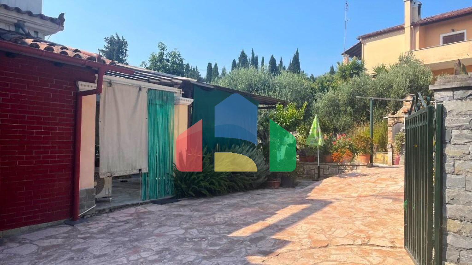 Продаж - Квартира 154 m² на о. Корфу