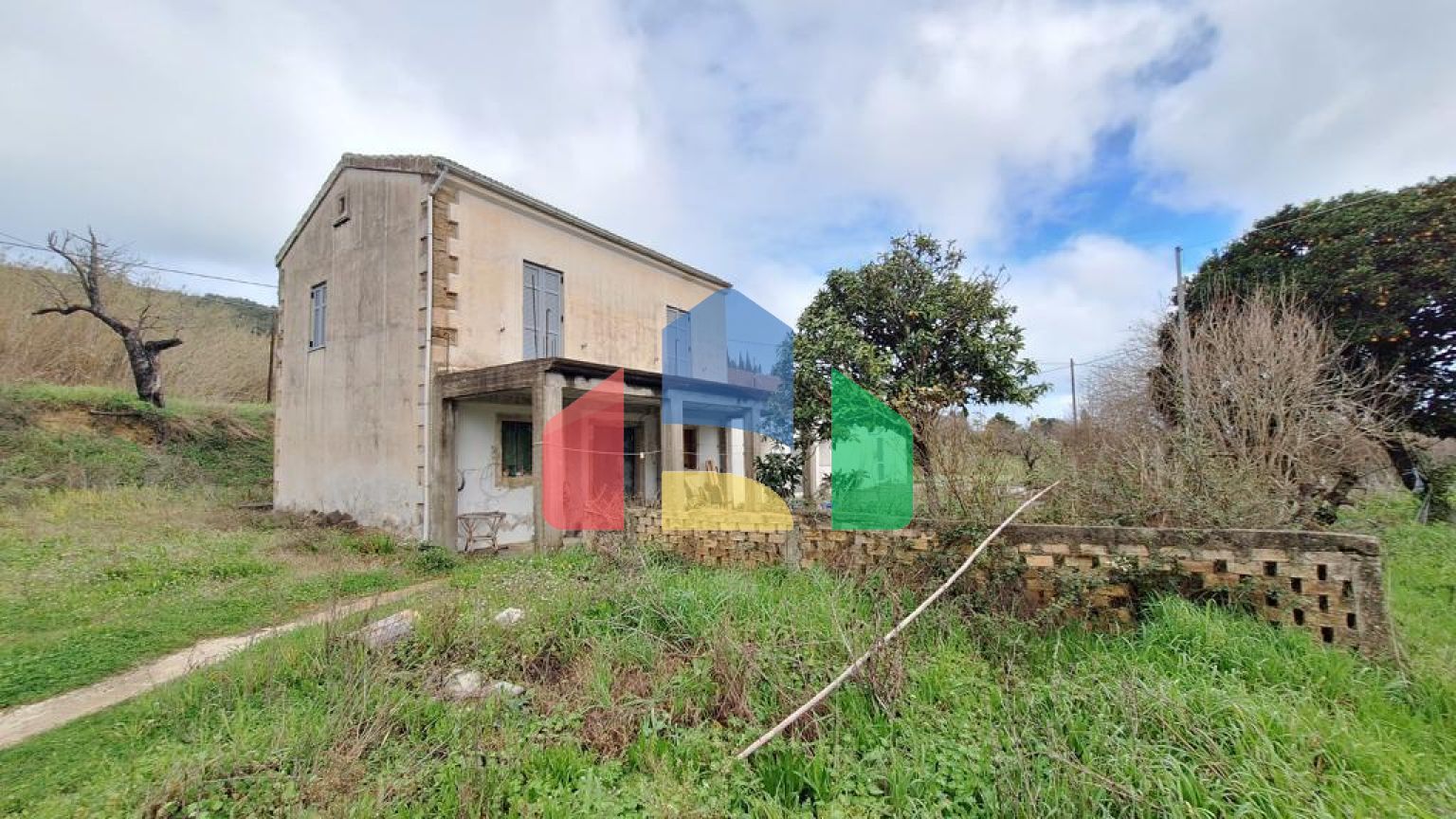 Продажа - Коттедж 185 m² на о. Корфу