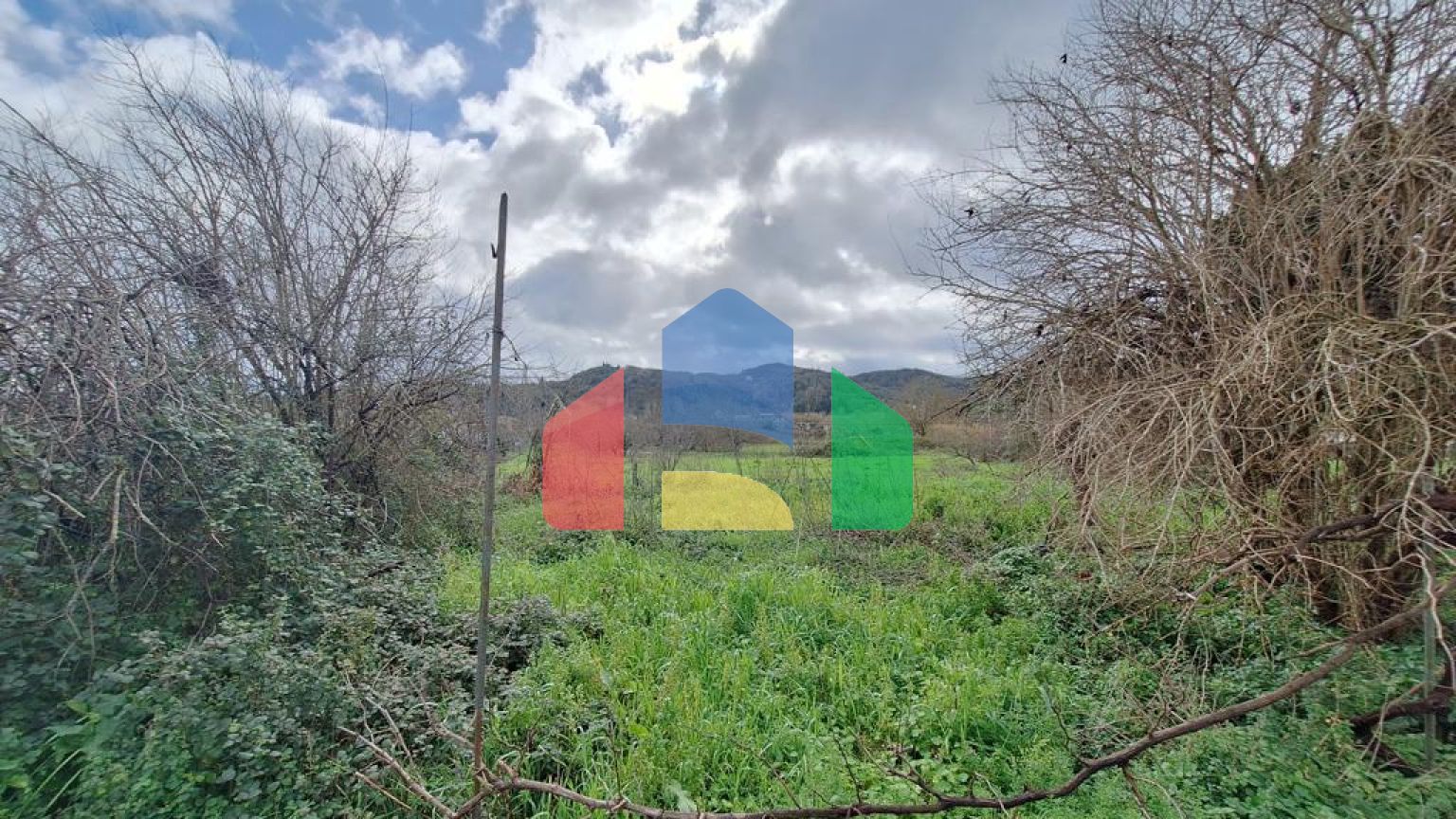 Продажа - Коттедж 185 m² на о. Корфу