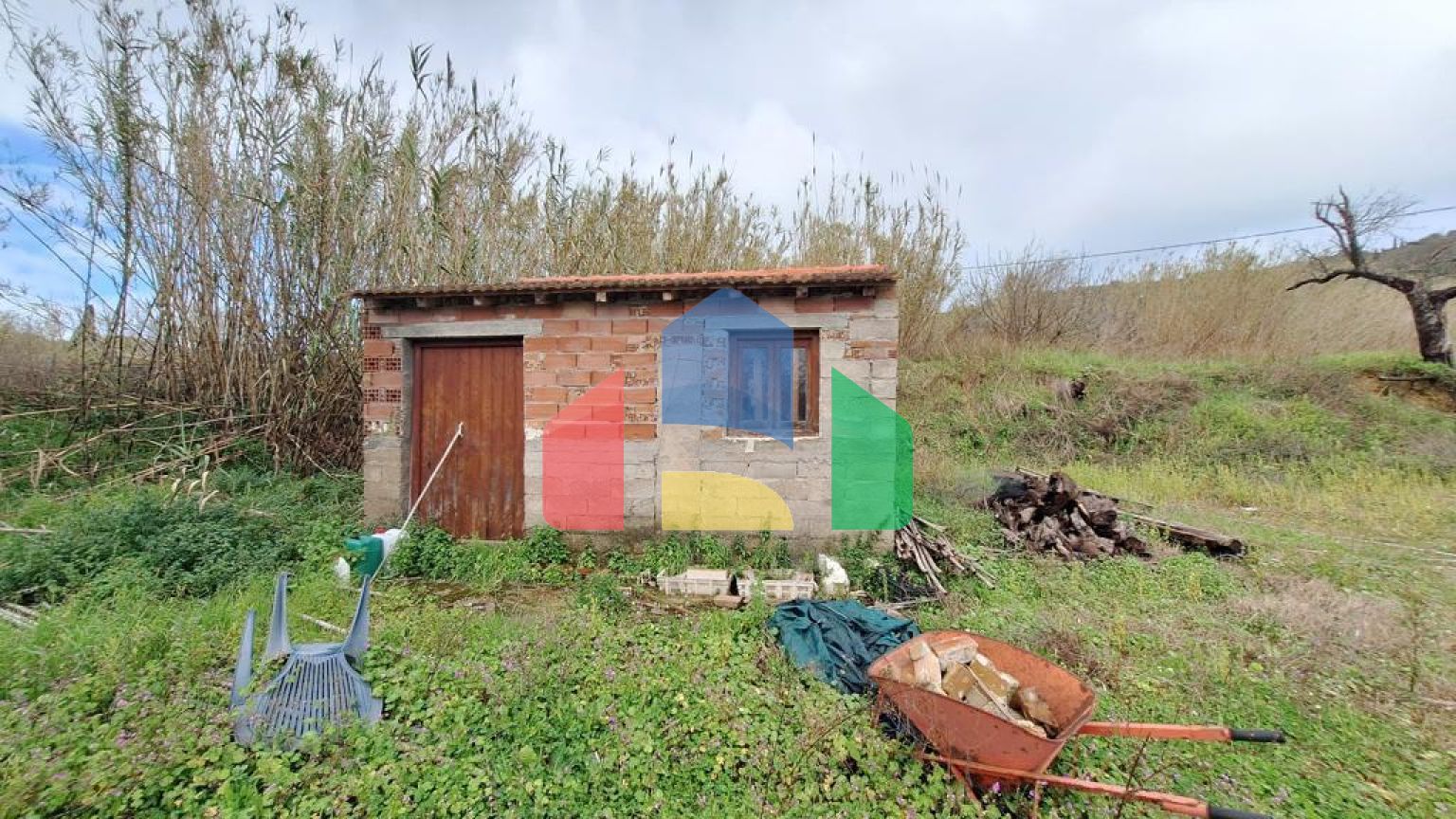 Продажа - Коттедж 185 m² на о. Корфу