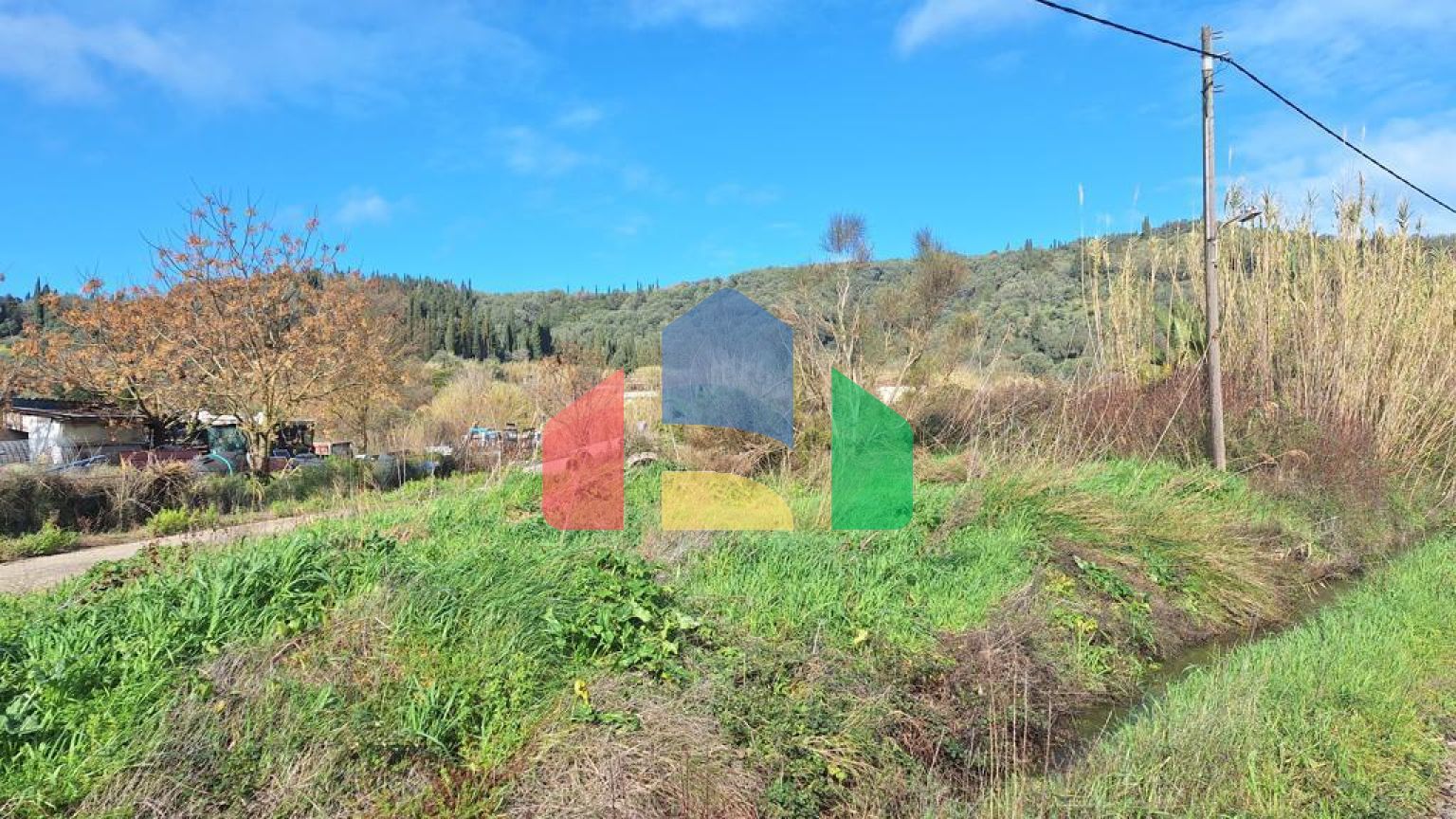 Продажа - Коттедж 185 m² на о. Корфу