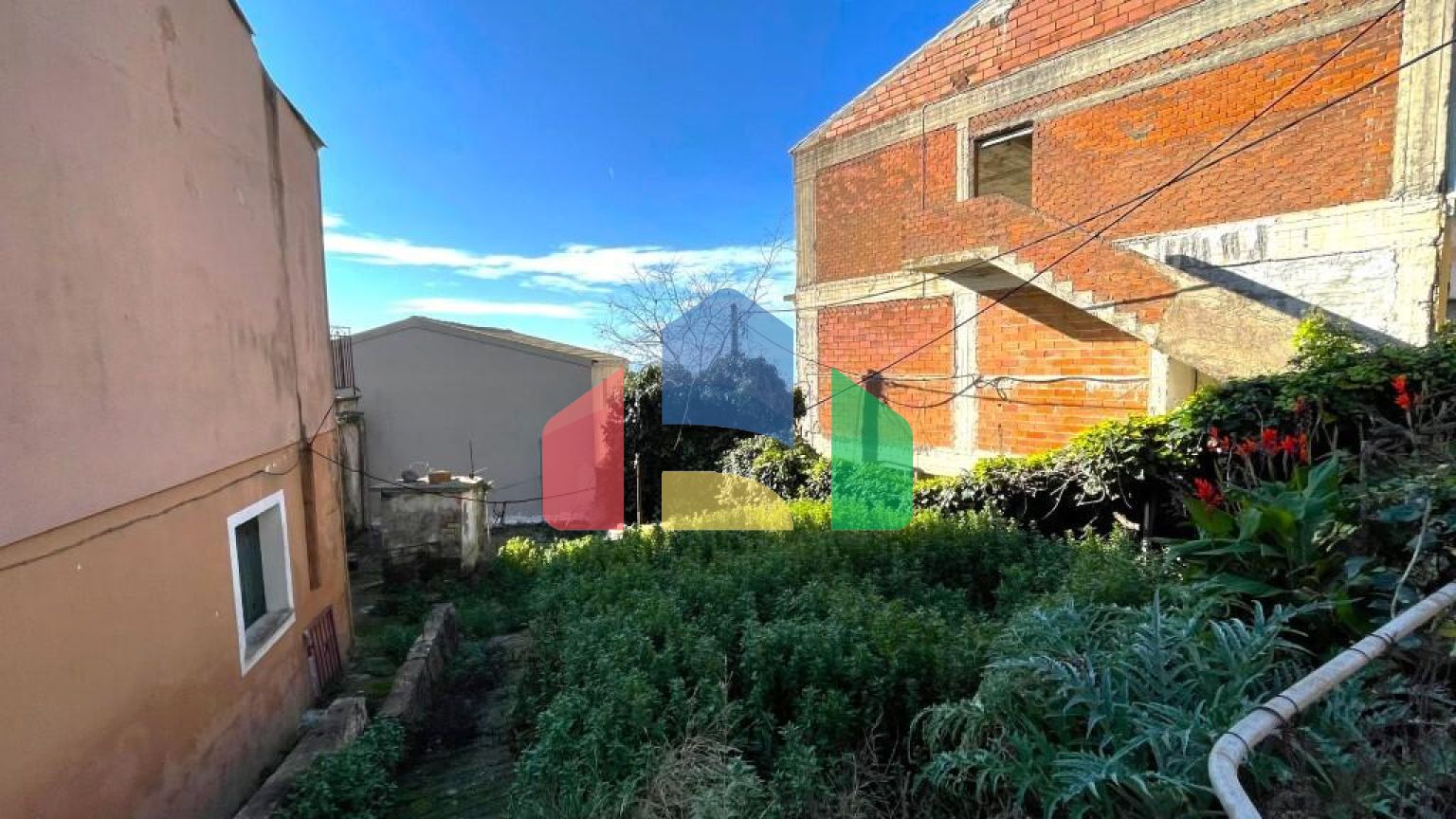 Продажа - Коттедж 95 m² на о. Корфу