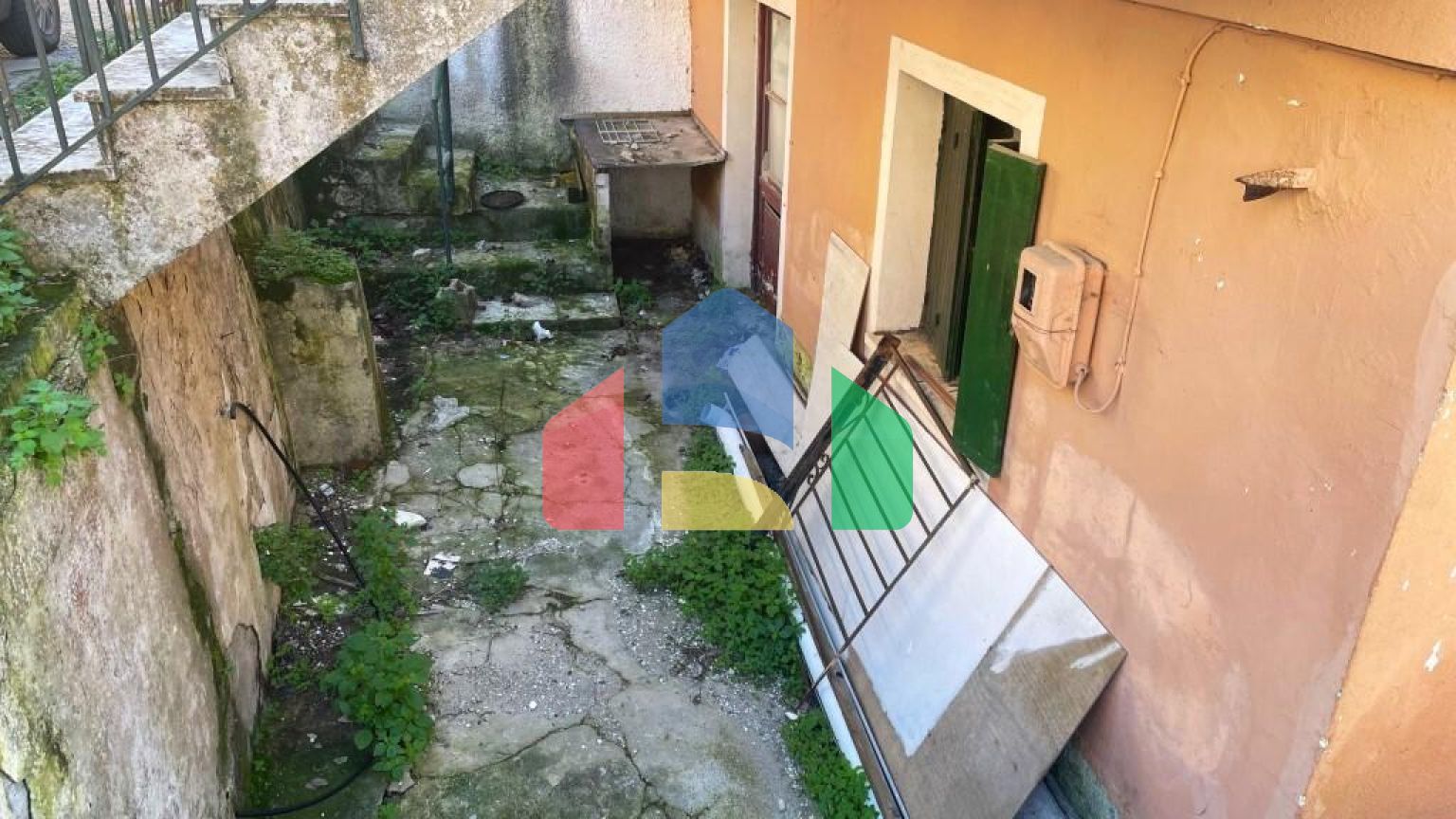 Продажа - Коттедж 95 m² на о. Корфу