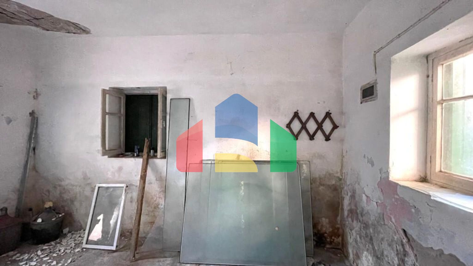 Продажа - Коттедж 95 m² на о. Корфу