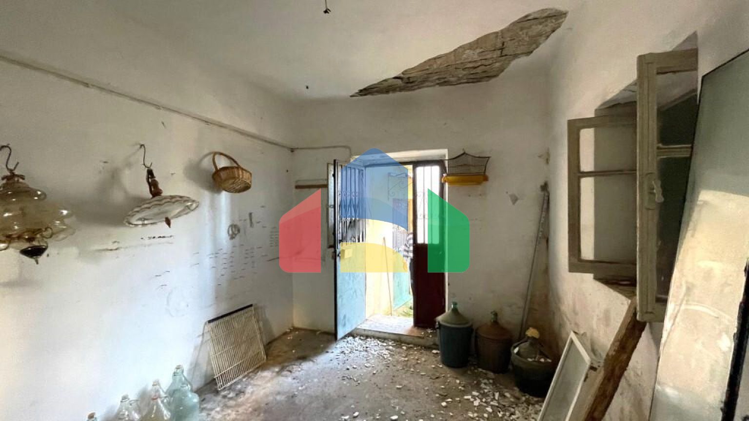 Продажа - Коттедж 95 m² на о. Корфу