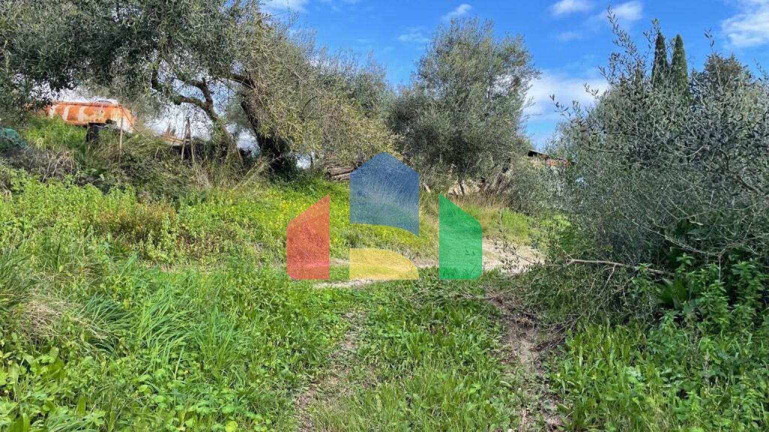 Продажа - Земельный участок 7754 m² на о. Корфу