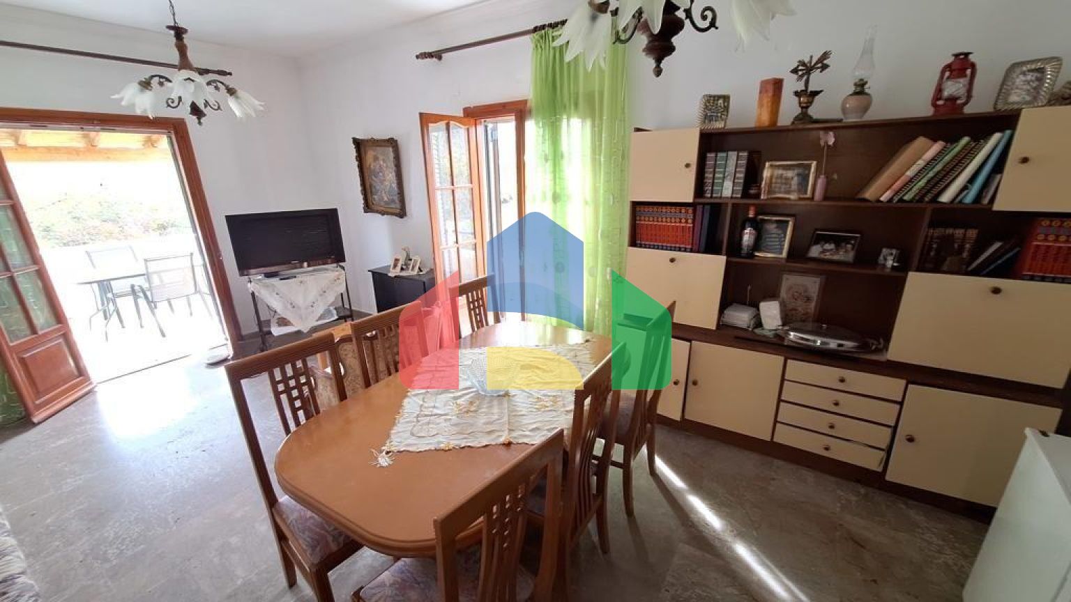 Продаж - Комплекс 250 m² на о. Корфу