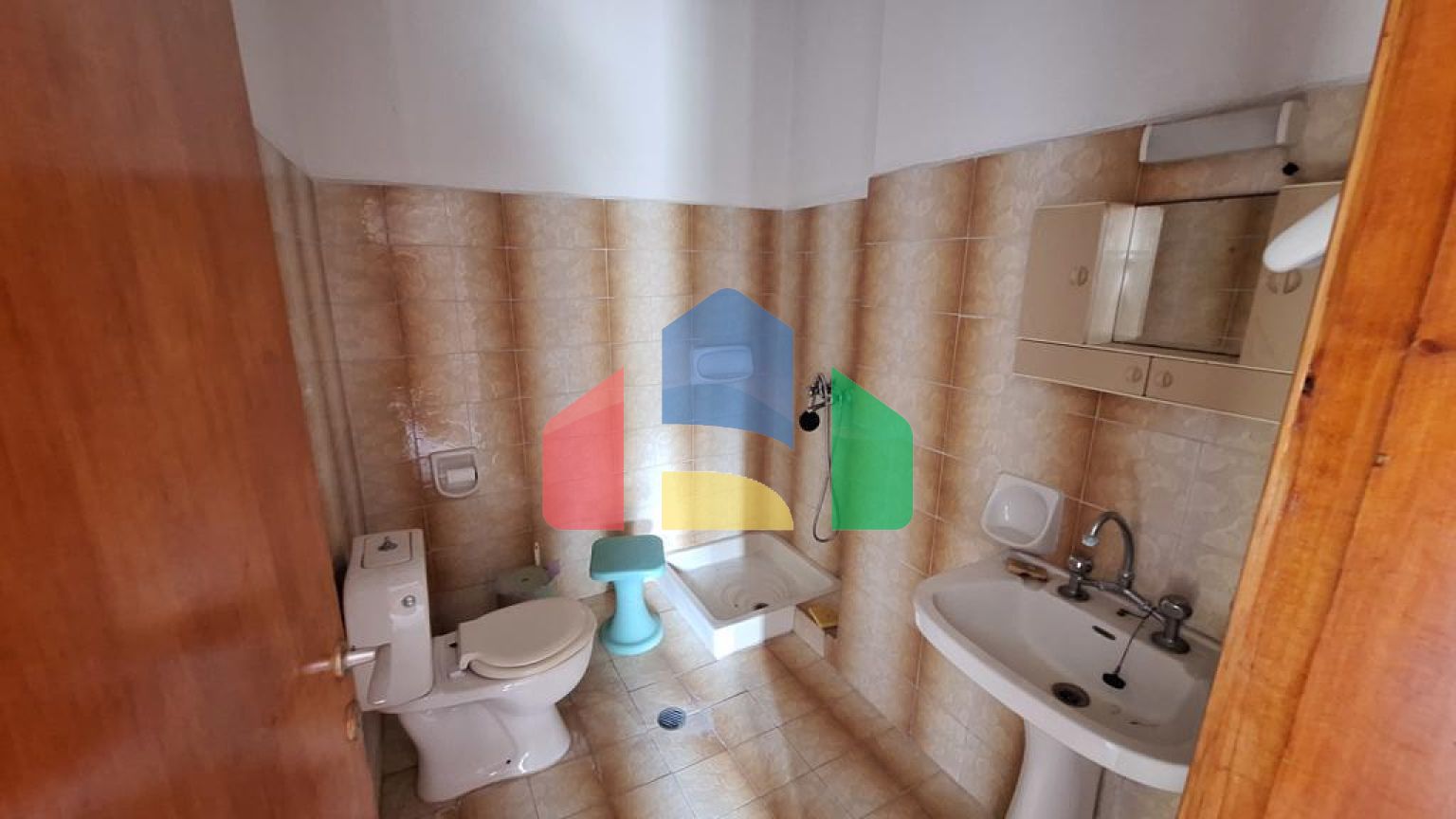 Продаж - Комплекс 250 m² на о. Корфу