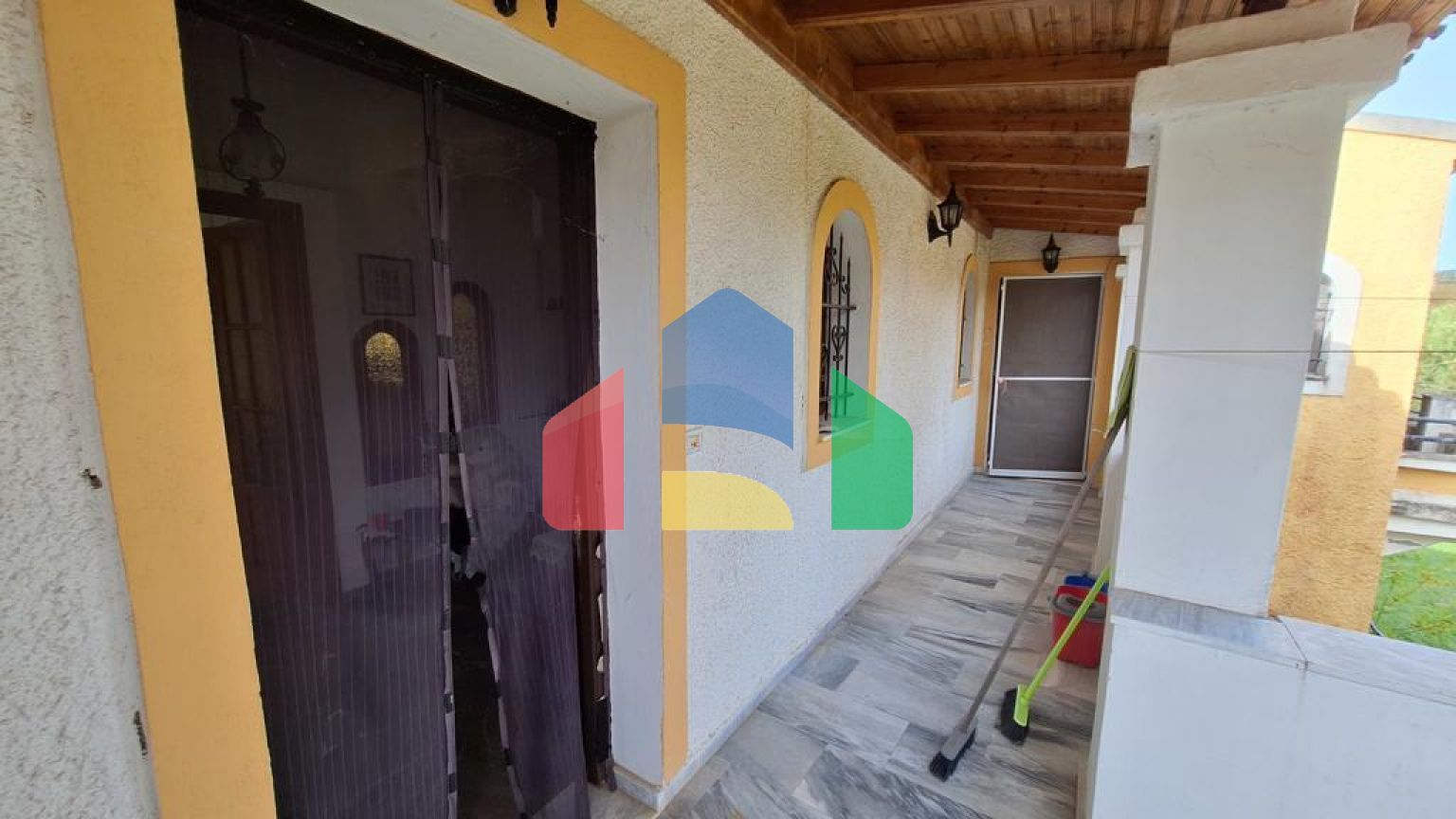 Продаж - Комплекс 250 m² на о. Корфу