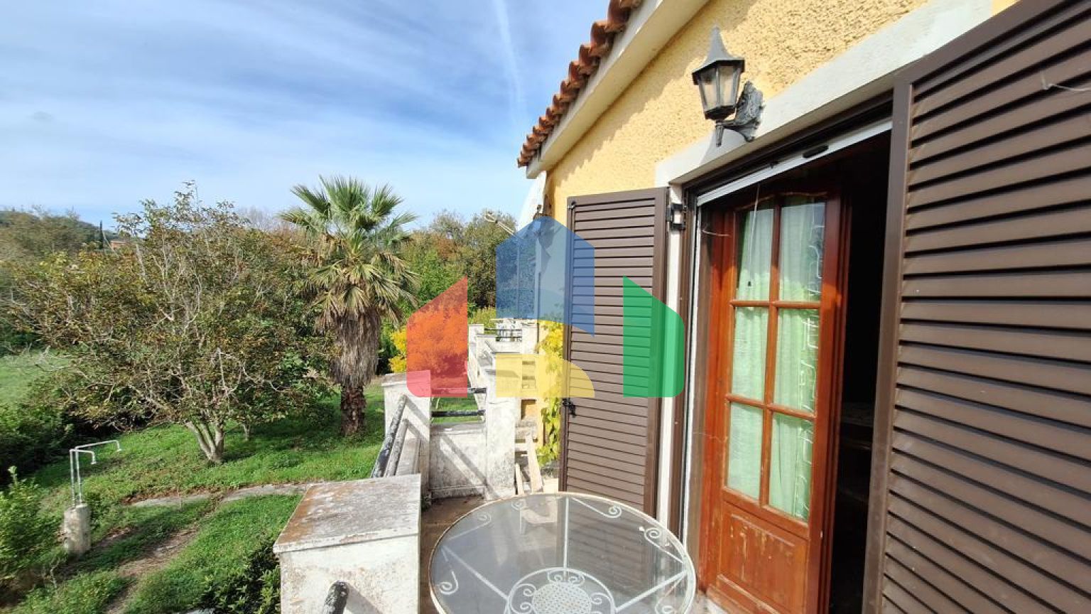 Продаж - Комплекс 250 m² на о. Корфу