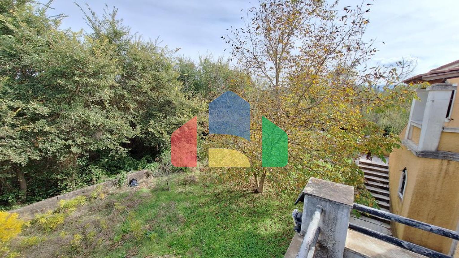 Продаж - Комплекс 250 m² на о. Корфу