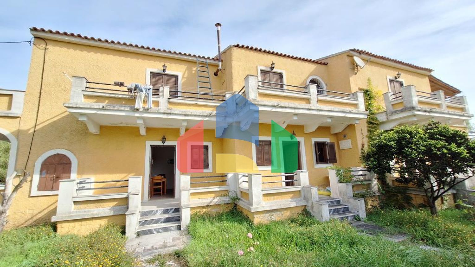 Продаж - Комплекс 250 m² на о. Корфу