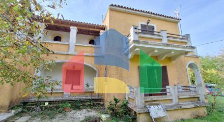 Продаж - Комплекс 250 m² на о. Корфу