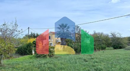 Продаж - Комплекс 250 m² на о. Корфу