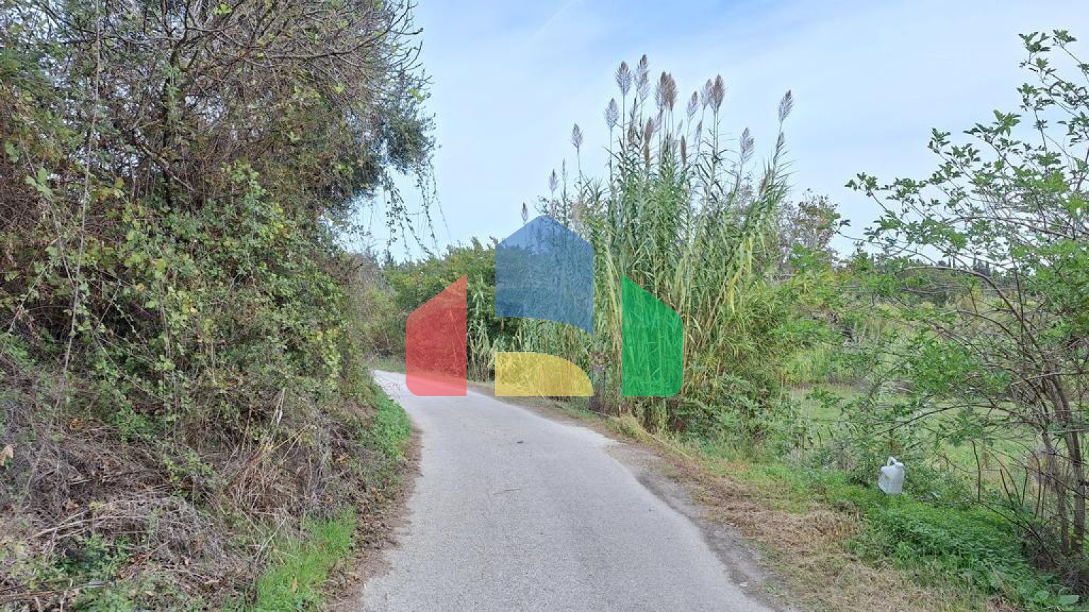 Продаж - Комплекс 250 m² на о. Корфу