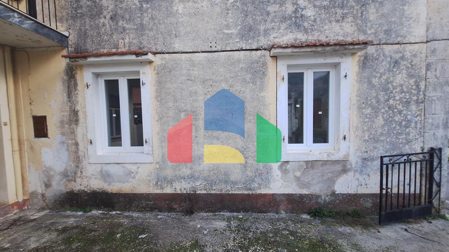 Продаж - Таунхаус 85 m² на о. Корфу