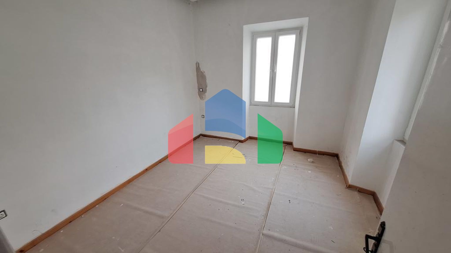 Продаж - Таунхаус 85 m² на о. Корфу