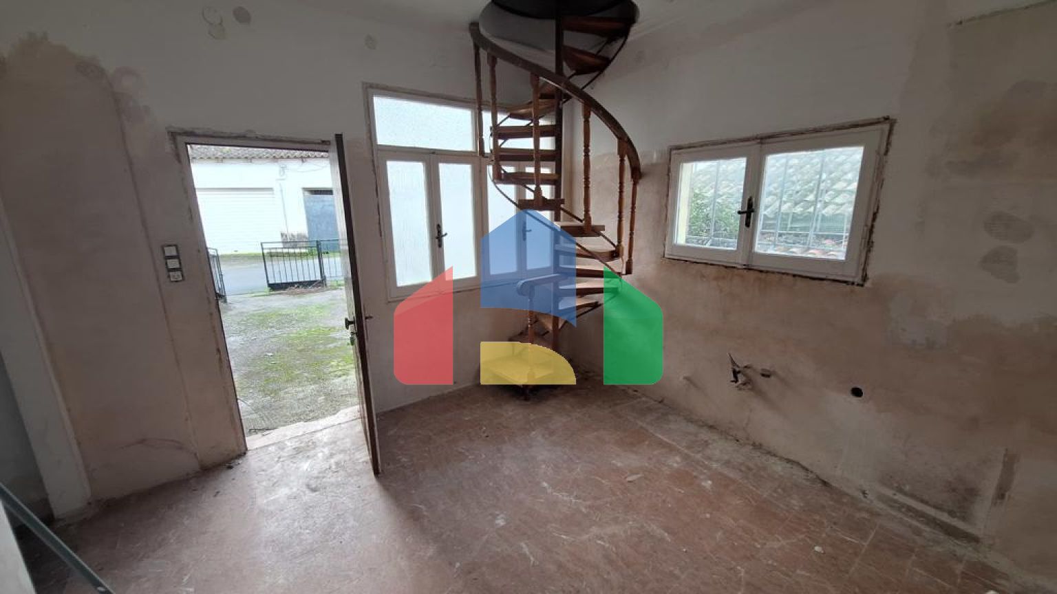 Продаж - Таунхаус 85 m² на о. Корфу