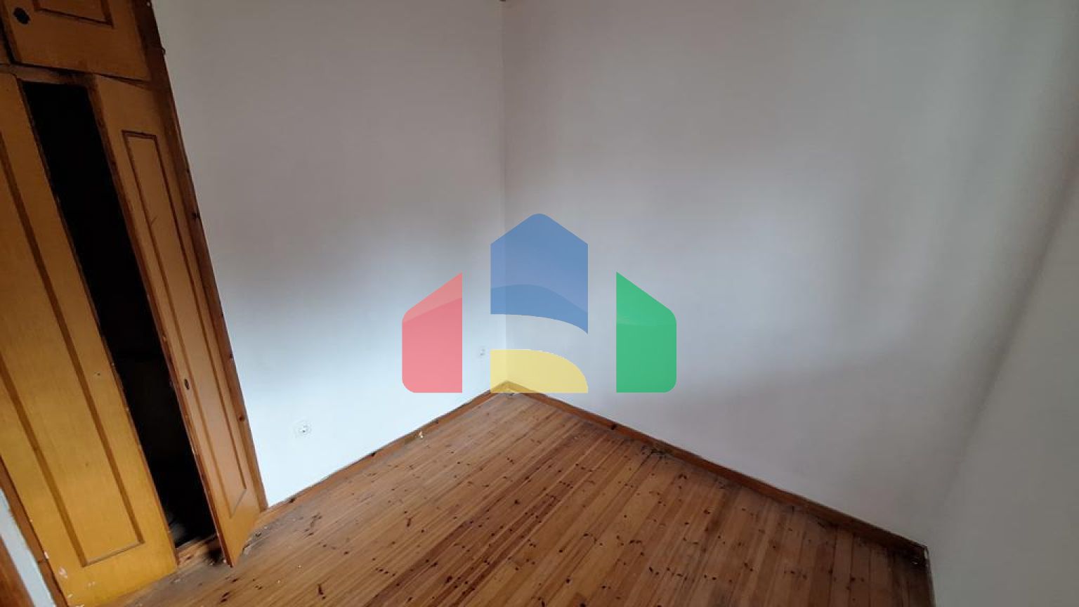 Продаж - Таунхаус 85 m² на о. Корфу