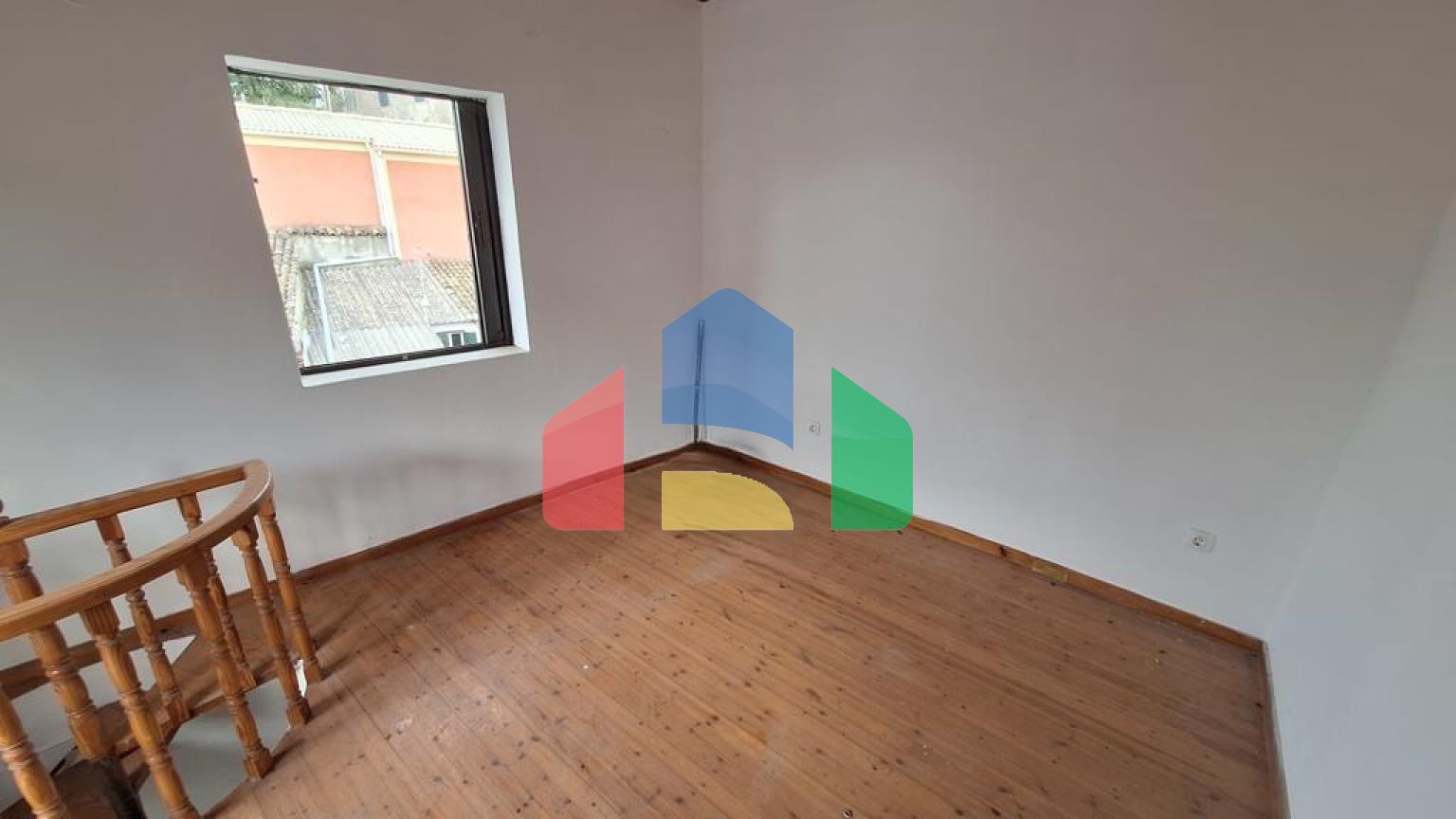 Продаж - Таунхаус 85 m² на о. Корфу