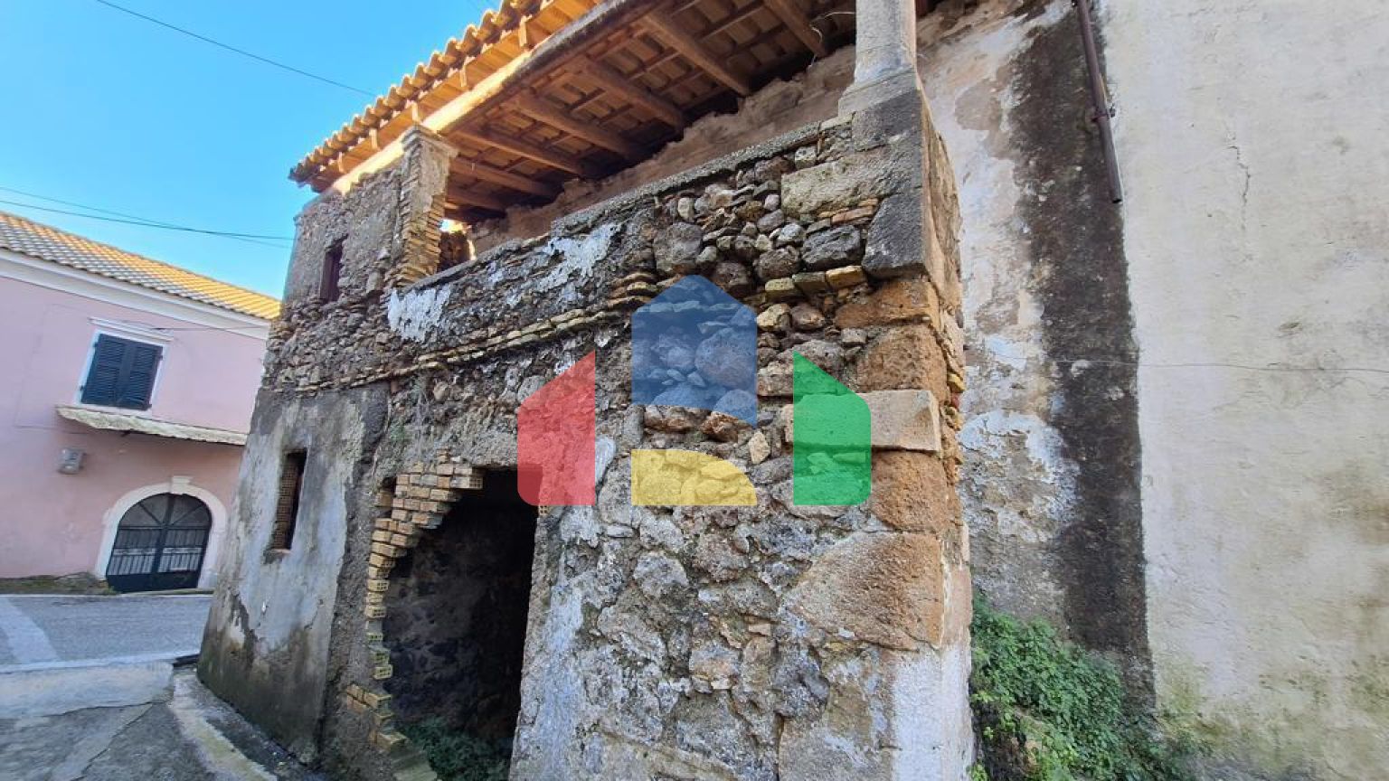 Продаж - Таунхаус 80 m² на о. Корфу