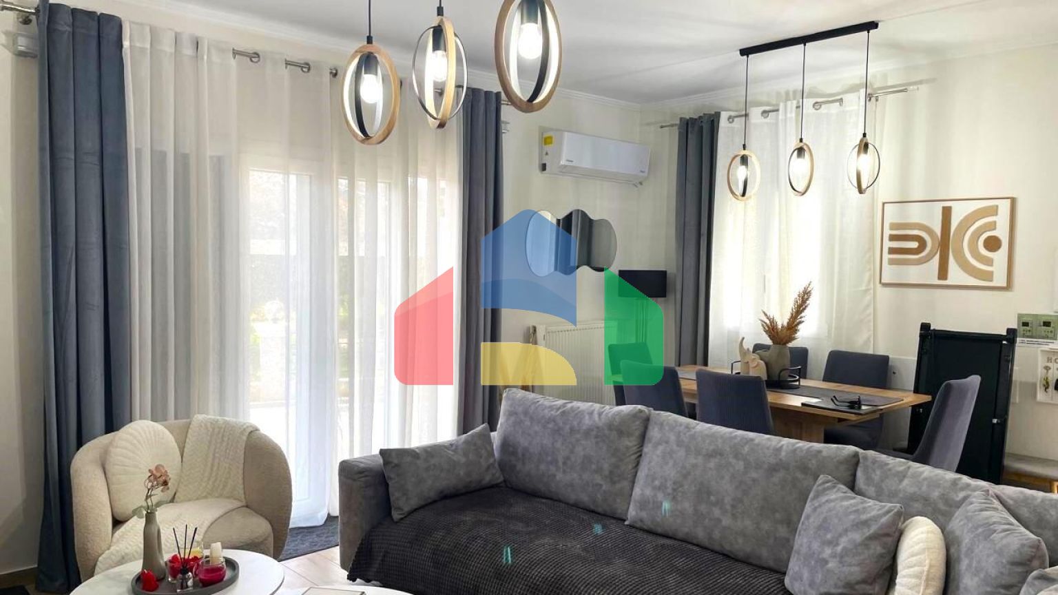 Продаж - Таунхаус 100 m² на о. Корфу