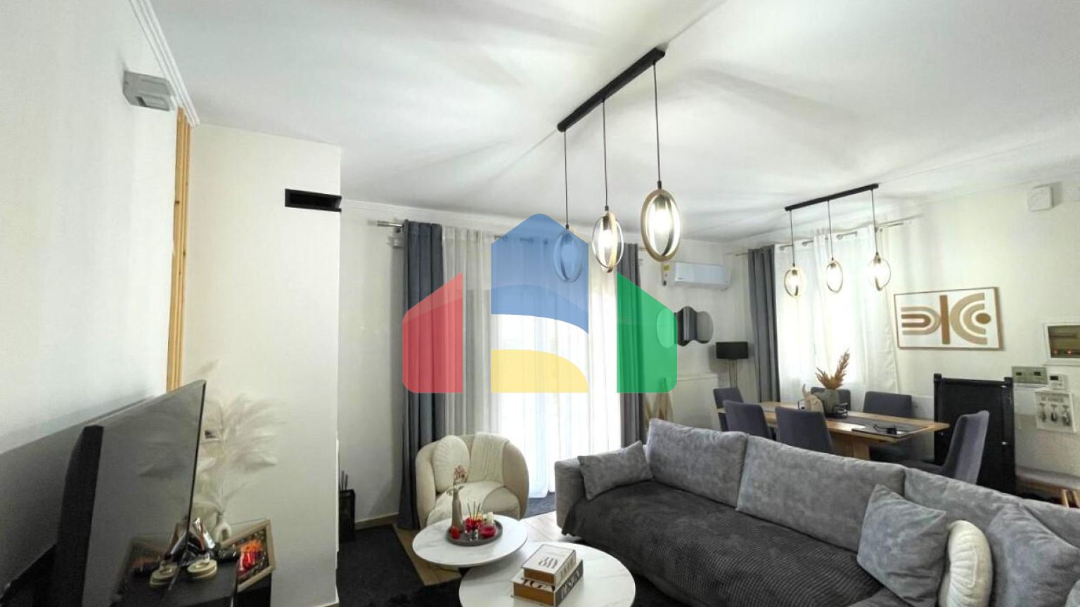 Продаж - Таунхаус 100 m² на о. Корфу