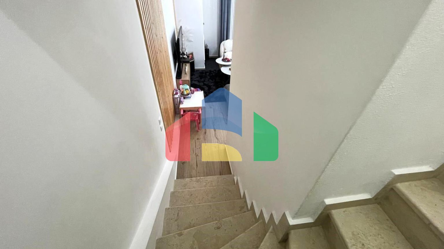 Продаж - Таунхаус 100 m² на о. Корфу