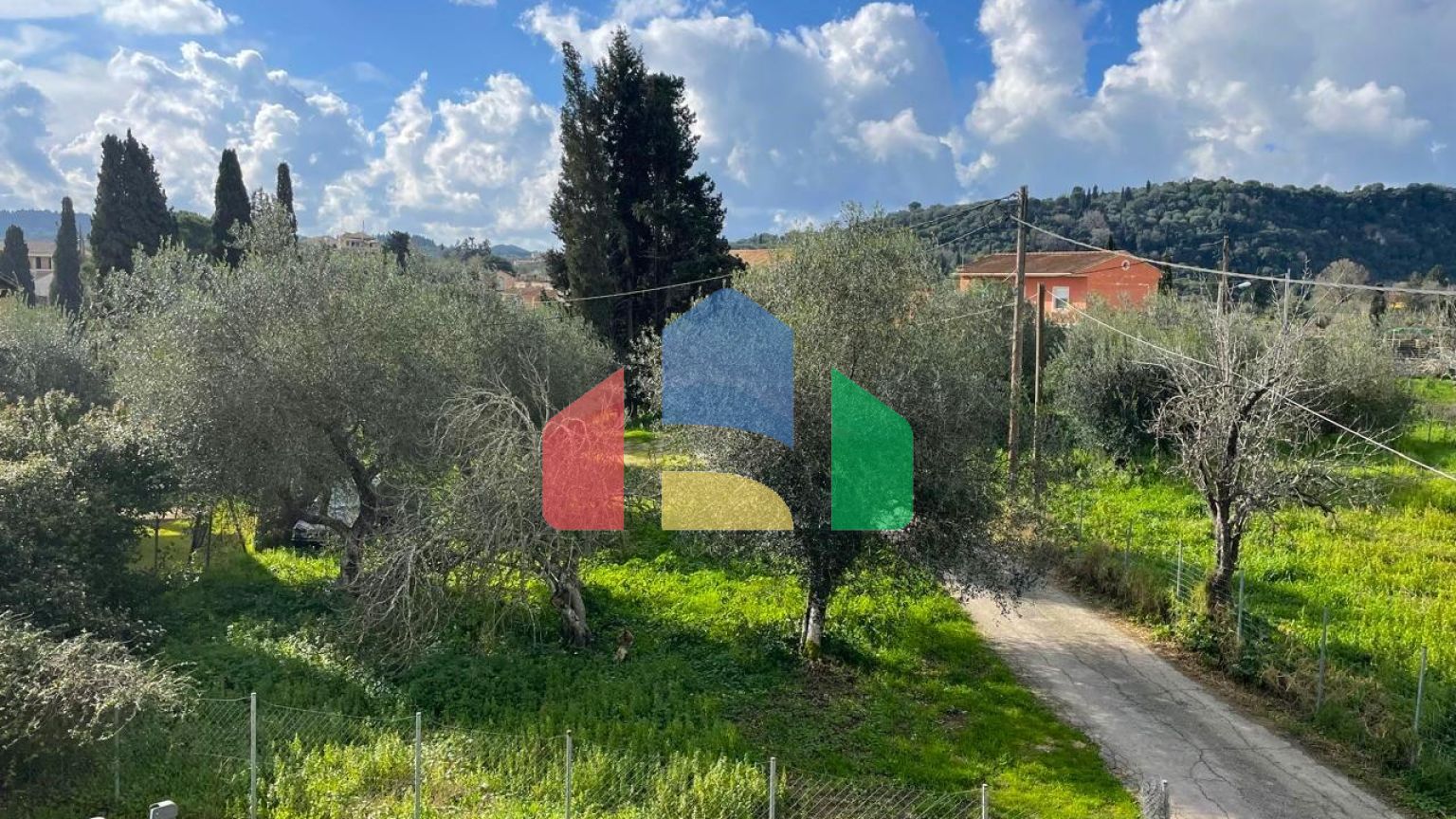 Продаж - Таунхаус 100 m² на о. Корфу