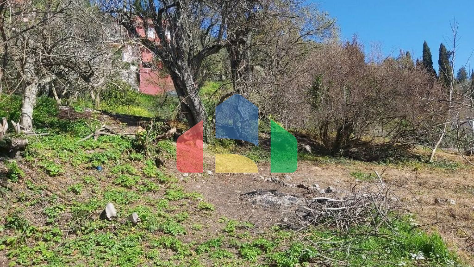 Продажа - Земельный участок 325 m² на о. Корфу