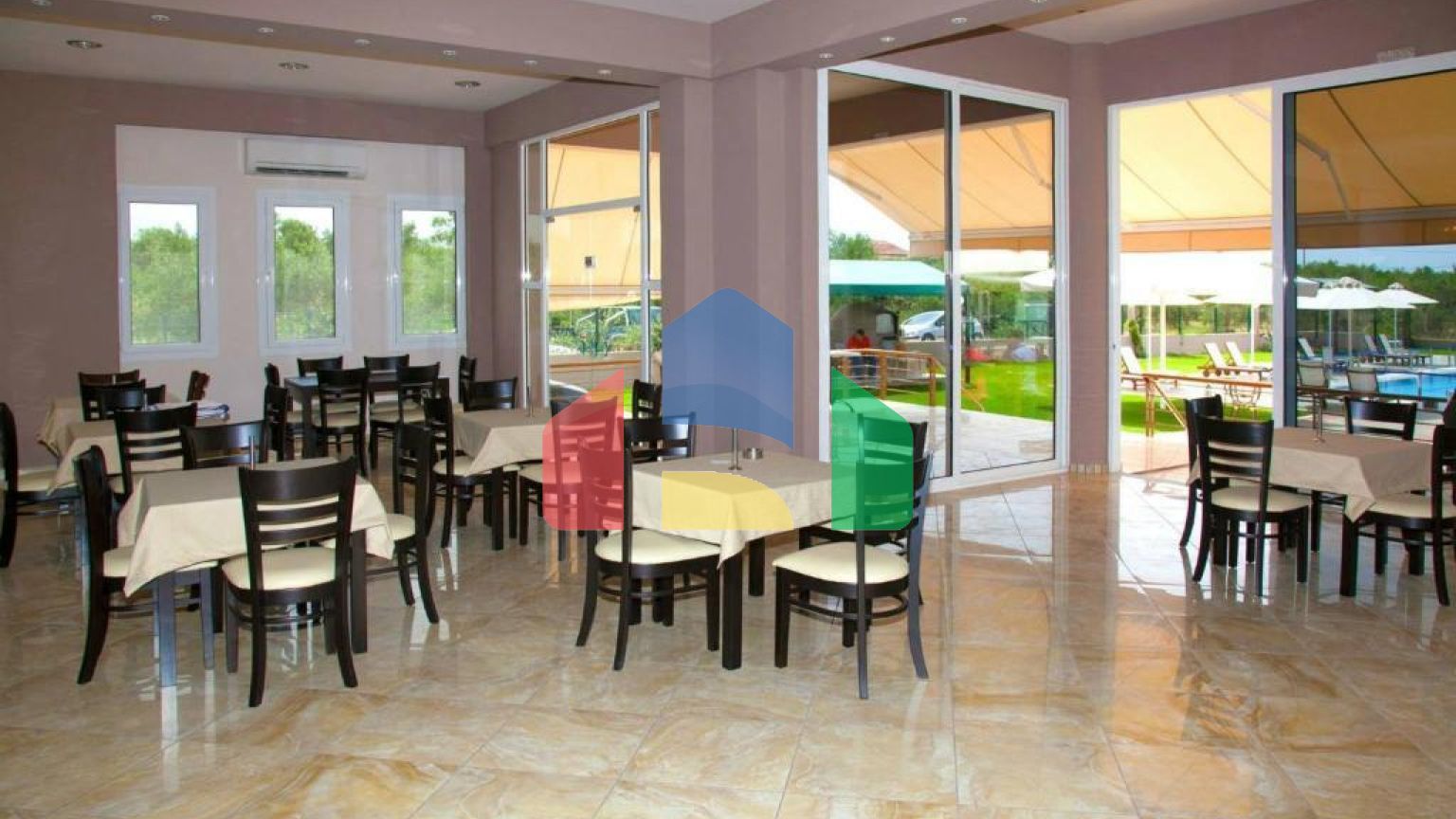 Продаж - Готель 1000 m² на Пелопоннесі