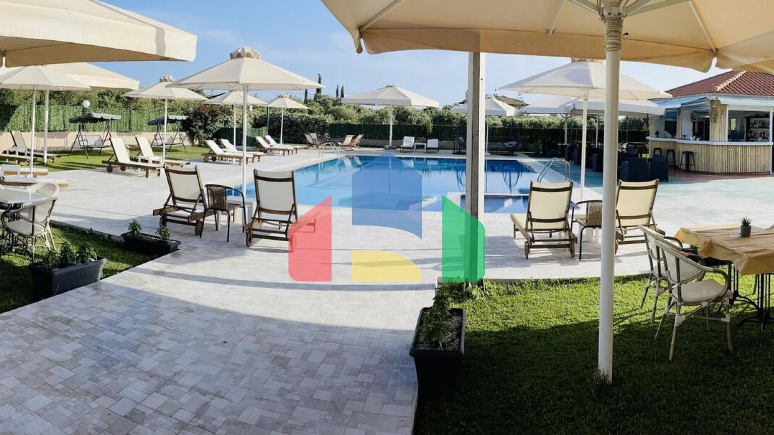 Продаж - Готель 1000 m² на Пелопоннесі