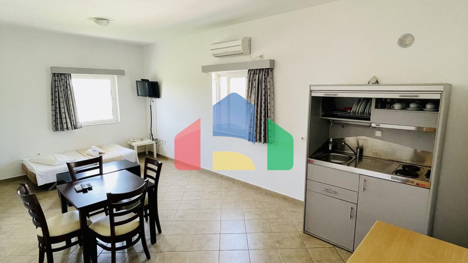 Продаж - Готель 1000 m² на Пелопоннесі