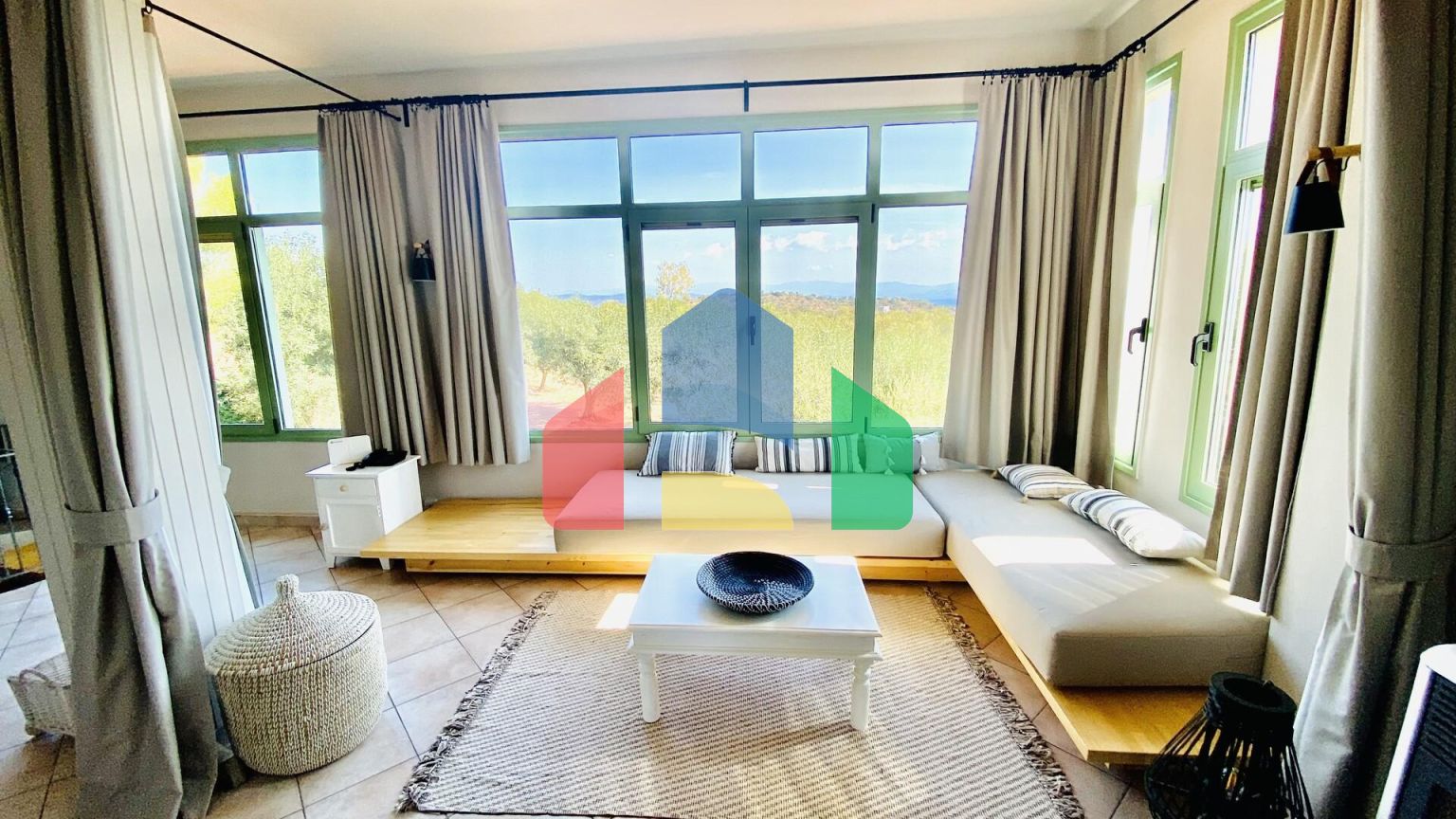 Продаж - Вілла 178 m² на Пелопоннесі