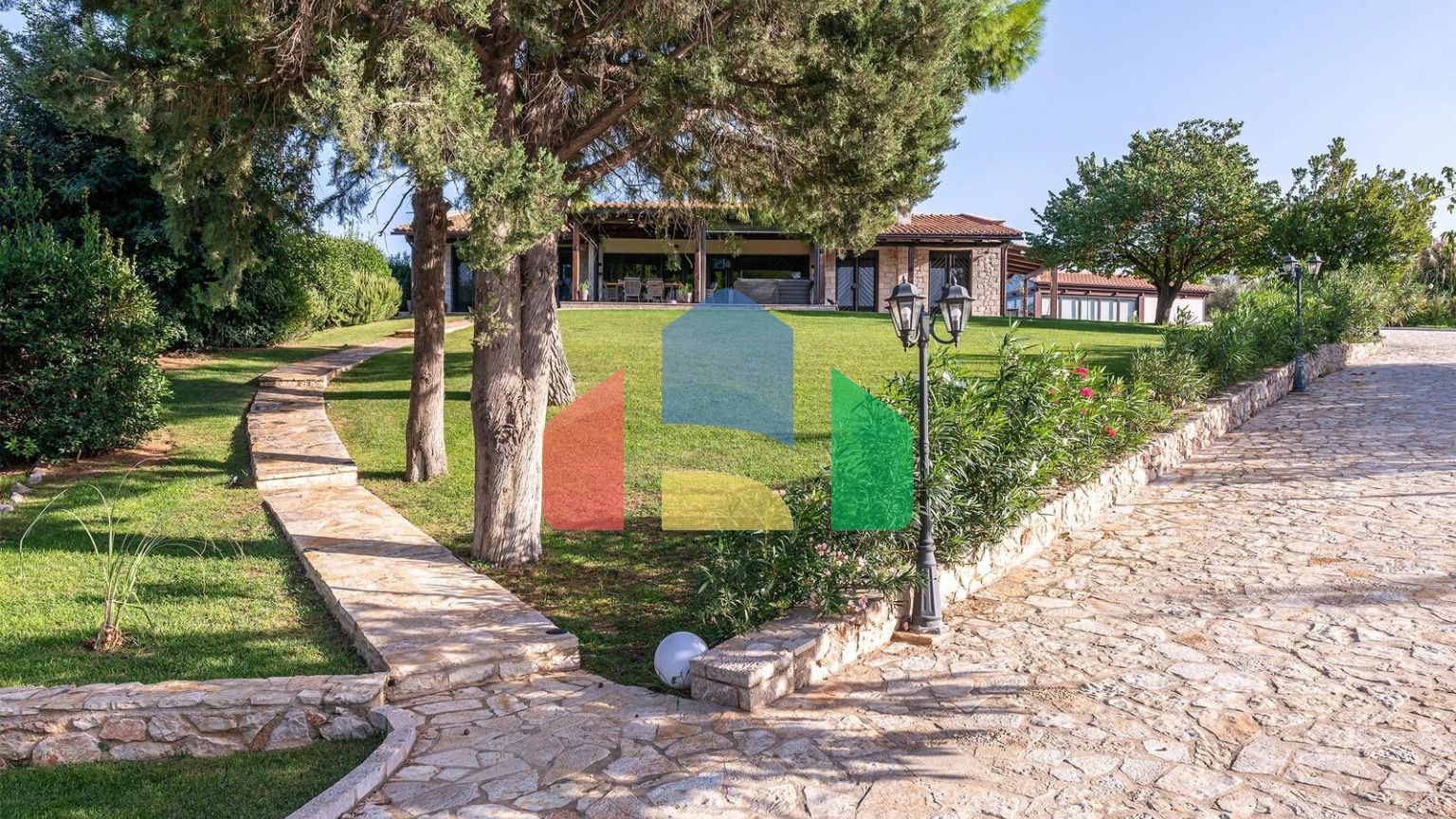 Продаж - Вілла 471 m² на Пелопоннесі