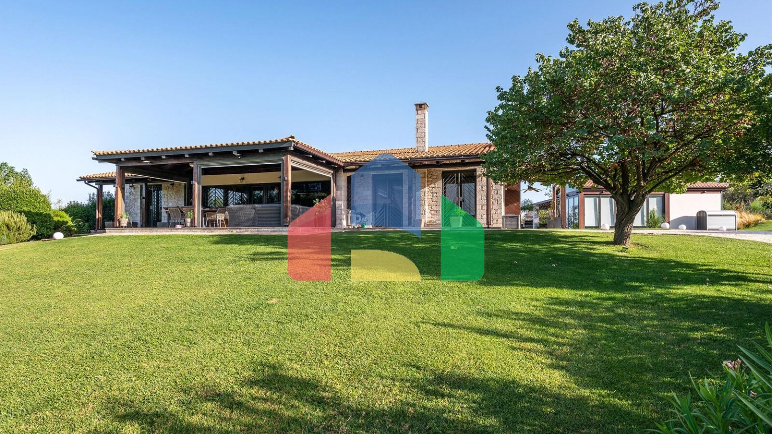 Продаж - Вілла 471 m² на Пелопоннесі