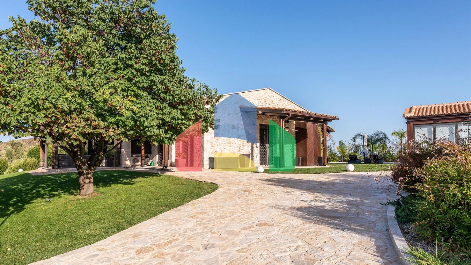 Продаж - Вілла 471 m² на Пелопоннесі