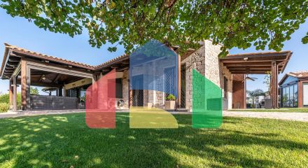 Продаж - Вілла 471 m² на Пелопоннесі