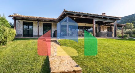 Продаж - Вілла 471 m² на Пелопоннесі