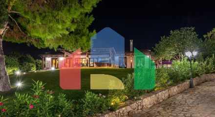 Продаж - Вілла 471 m² на Пелопоннесі