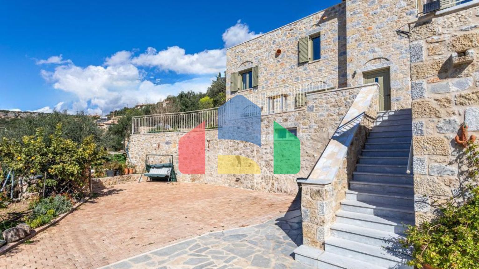 Продажа - Коттедж 216 m² на Пелопоннесе