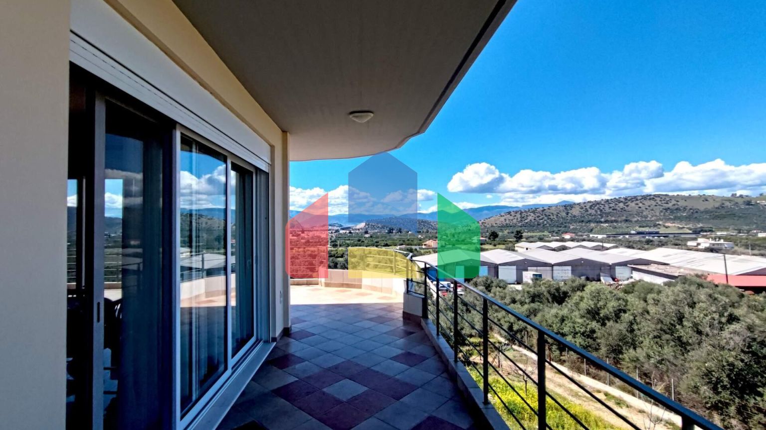 Продаж - Котедж 434 m² на Пелопоннесі