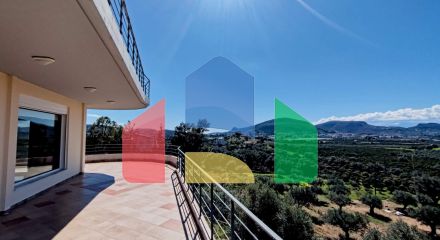 Продаж - Котедж 434 m² на Пелопоннесі