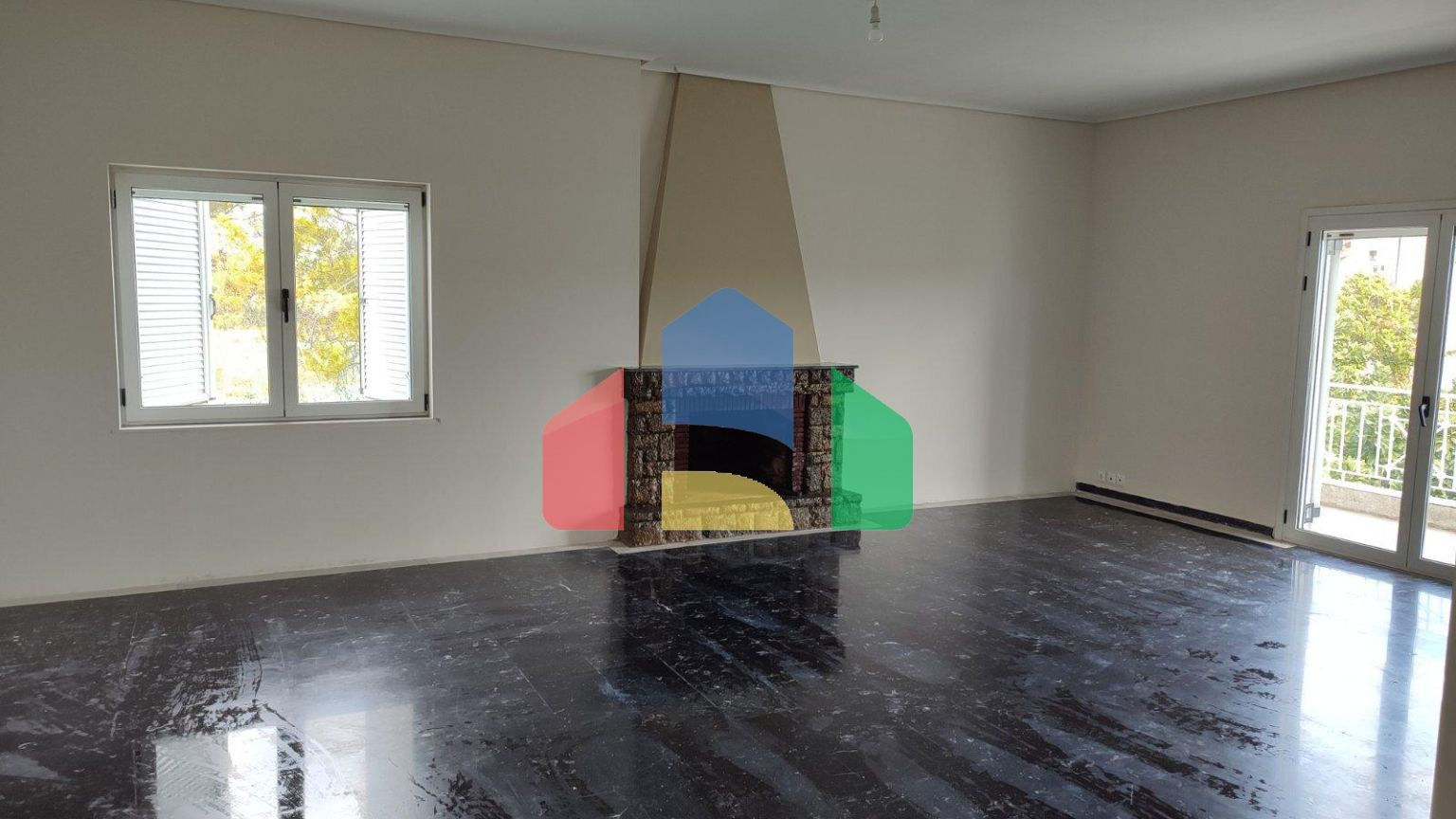 Продаж - Котедж 260 m² на Пелопоннесі