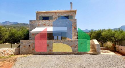 For Sale - Detached house 105 m² in Peloponnese