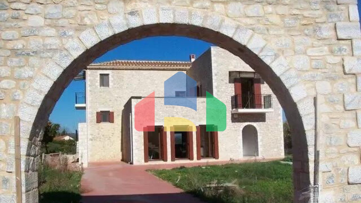 Продаж - Будівля 300 m² на Пелопоннесі