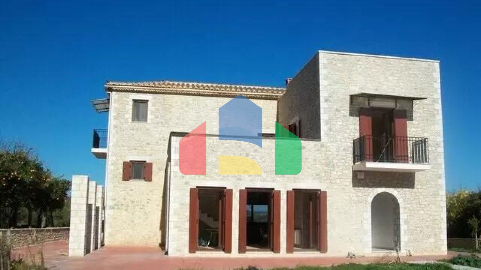 Продаж - Будівля 300 m² на Пелопоннесі